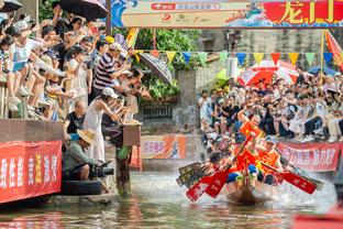 克劳奇：阿隆索是利物浦主帅最优秀的候选人，但现在接手红军太早